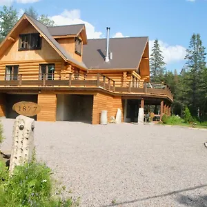 Le Domaine Du Lac Saint Charles Bed & Breakfast